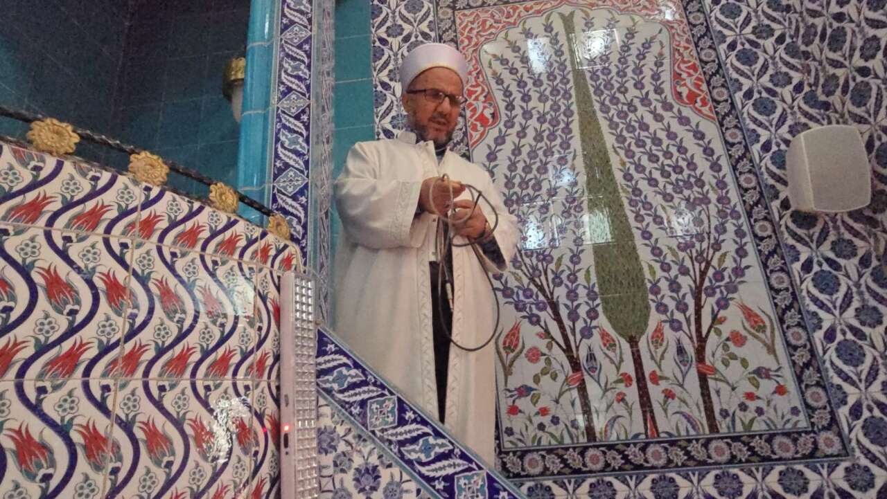 17747078291378088526